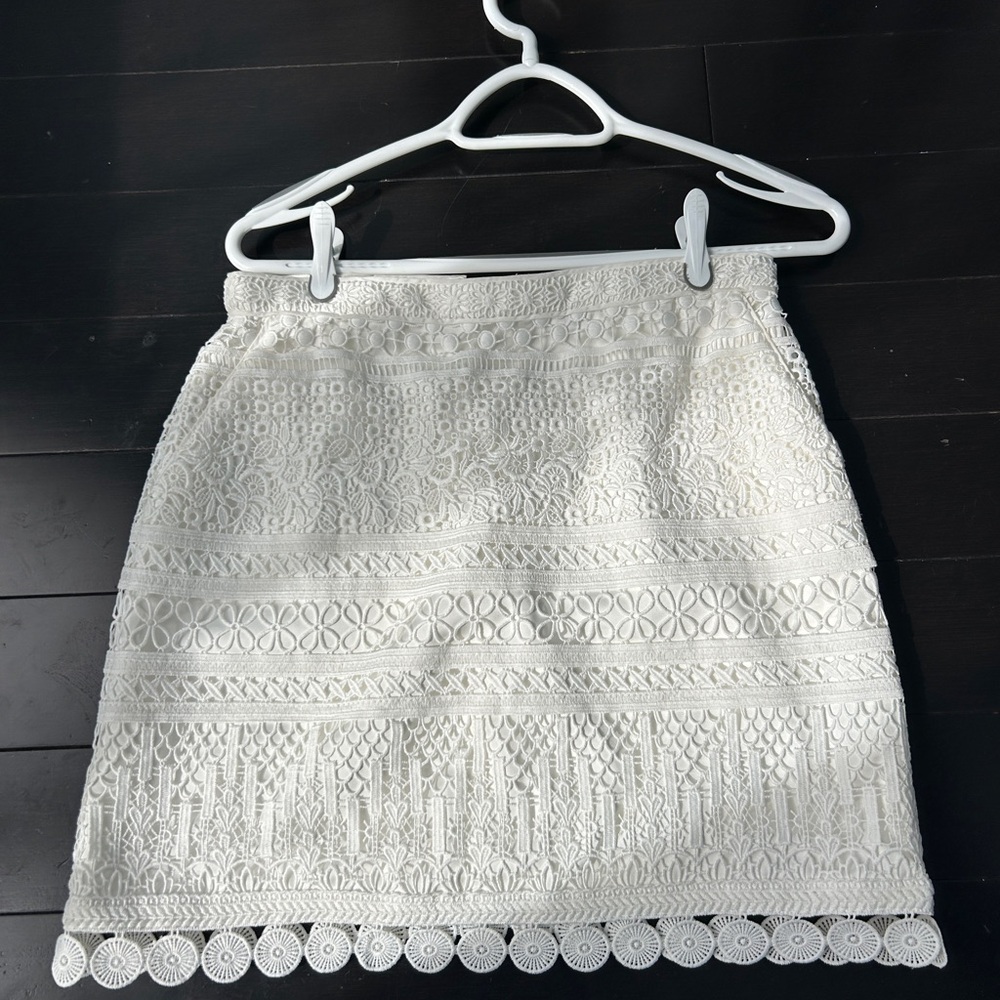 Ever New White Lace Embroidery Mini Skirt with Pockets